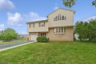 56 Eaton Pl, Bloomfield, NJ 07003 - Photo 3