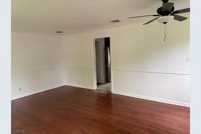 18 Carrol St, Fairfield, NJ 07004 - Photo 3