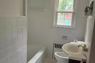18 Carrol St, Fairfield, NJ 07004 - Photo 5