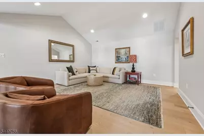 14 Chelsea Rd, Warren Township, NJ 07059 - Photo 11