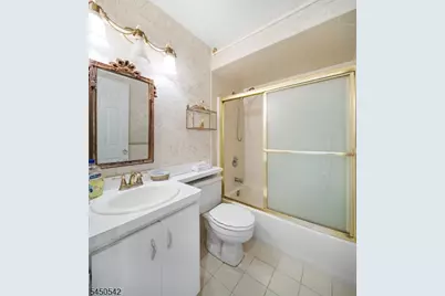 675 Raritan Rd #6, Clark Township, NJ 07066 - Photo 19
