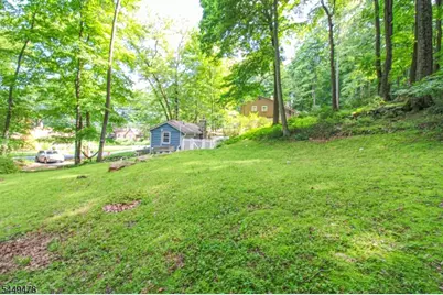 171 Glenside Trl, Byram Township, NJ 07871 - Photo 3