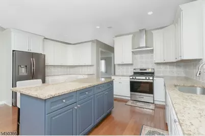 24 Beverly St, Parsippany, NJ 07950 - Photo 11