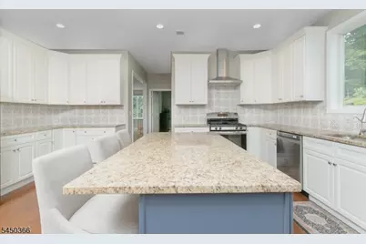 24 Beverly St, Parsippany, NJ 07950 - Photo 13