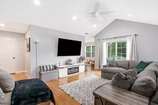 208 Cypress Ln, East Brunswick Township, NJ 08816 - Photo 5