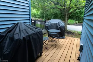 54 Cherrywood Dr, Franklin Township, NJ 08873 - Photo 3