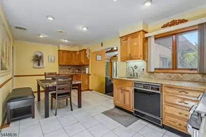 95 Wendt Ln, Wayne, NJ 07470 - Photo 5