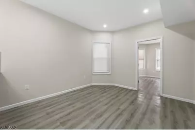 172 Godwin Ave, Paterson, NJ 07501 - Photo 5
