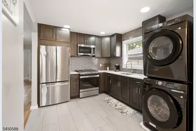 19 Evelyn Ct #2, Maplewood, NJ 07040 - Photo 5