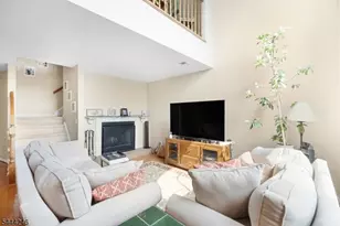 8 Bentley Ct, Bedminster Township, NJ 07921 - Photo 5