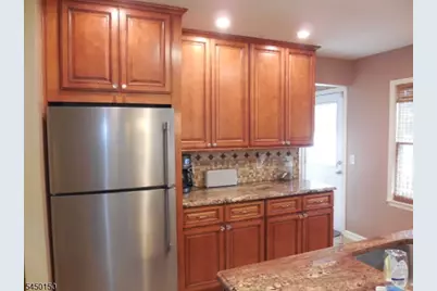 65 Fernwood Crescent, Riverdale, NJ 07457 - Photo 9