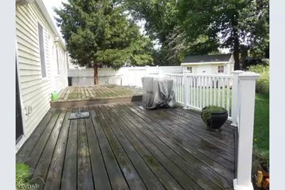 65 Fernwood Crescent, Riverdale, NJ 07457 - Photo 11