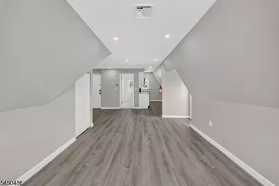 467-469 Summer Ave #3, Newark, NJ 07104 - Photo 11