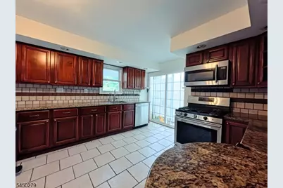 621 Palisade Rd, Union Township, NJ 07083 - Photo 11