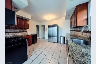 621 Palisade Rd, Union Township, NJ 07083 - Photo 13