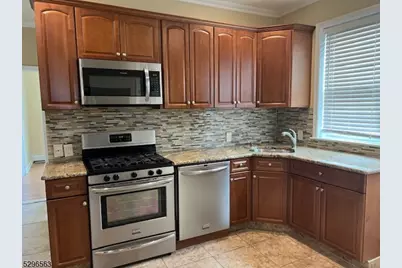 22 Pershing Pl, North Arlington, NJ 07031 - Photo 3