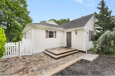 111 Milton Rd, Jefferson Township, NJ 07438 - Photo 33