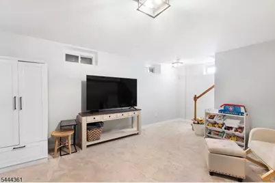 111 Milton Rd, Jefferson Township, NJ 07438 - Photo 29