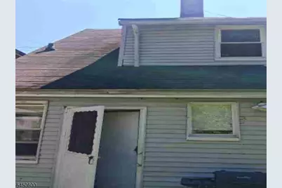 39 Newton Pl, Irvington, NJ 07111 - Photo 3
