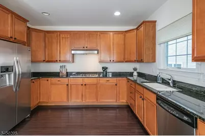 61 Bedford Dr, Montgomery Township, NJ 08558 - Photo 13