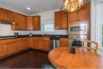 61 Bedford Dr, Montgomery Township, NJ 08558 - Photo 11