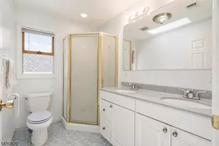 24 Winthrop Rd, Edison Twp., NJ 08817 - Photo 17
