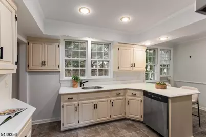 12 Marquette Rd, Montclair Twp., NJ 07043 - Photo 13