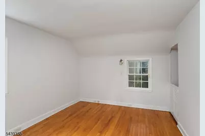 12 Marquette Rd, Montclair Twp., NJ 07043 - Photo 27