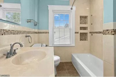 48 Mansion Ter, Cranford Township, NJ 07016 - Photo 17
