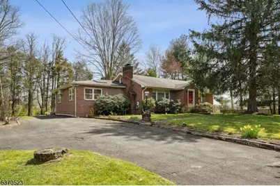 685 Shunpike Rd, Chatham Township, NJ 07935 - Photo 3