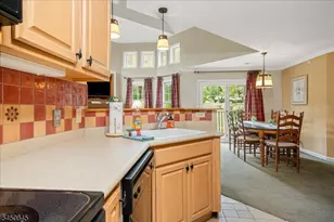 8 Maple Cres Unit, Vernon, NJ 07462 - Photo 13