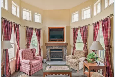 8 Maple Cres Unit #21, Vernon, NJ 07462 - Photo 5