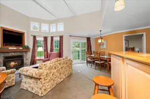 8 Maple Cres Unit, Vernon, NJ 07462 - Photo 5