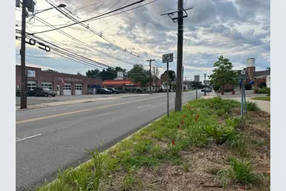 28 S Livingston Avenue, Livingston, NJ 07039 - Photo 13