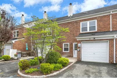 12 Harwich Ct, Scotch Plains Township, NJ 07076 - Photo 3