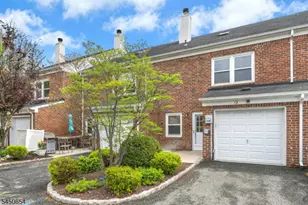 12 Harwich Ct, Scotch Plains Township, NJ 07076 - Photo 3