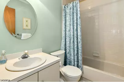12 Harwich Ct, Scotch Plains Township, NJ 07076 - Photo 25