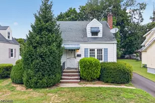 253 Chestnut St, Bound Brook, NJ 08805 - Photo 1