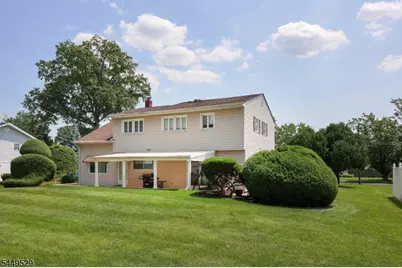 167 Acorn Dr, Clark Township, NJ 07066 - Photo 29