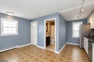 539 Joyce St, Orange, NJ 07050 - Photo 7