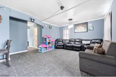 409 Tryon Ave, Englewood, NJ 07631 - Photo 5