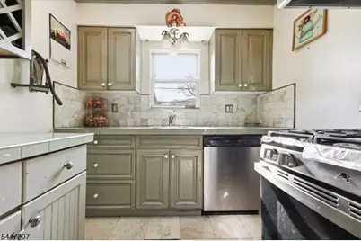 409 Tryon Ave, Englewood, NJ 07631 - Photo 13