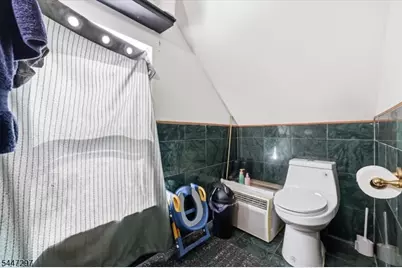 409 Tryon Ave, Englewood, NJ 07631 - Photo 23