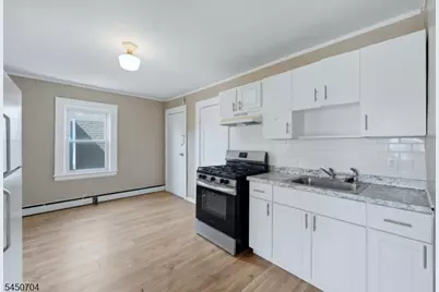 139 Isabella Ave, Newark, NJ 07106 - Photo 23