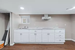 139 Isabella Ave, Newark, NJ 07106 - Photo 33