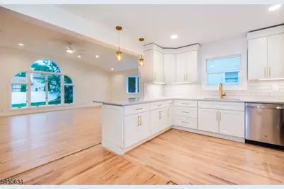 52 Huemmer Ter, Clifton, NJ 07013 - Photo 7