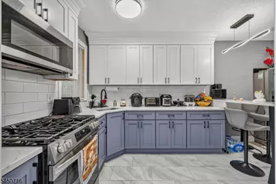 1457 52nd St, North Bergen, NJ 07047 - Photo 23