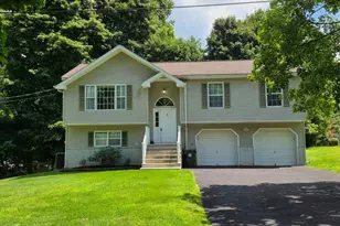 5 Wallman Way, Mount Olive, NJ 07828 - Photo 1