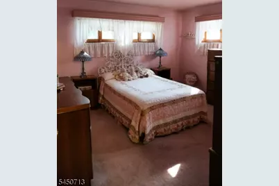85 Strong St, Wallington, NJ 07057 - Photo 13