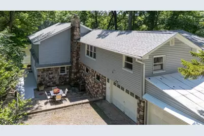 106 Poplar Grove Ter, West Milford, NJ 07480 - Photo 3